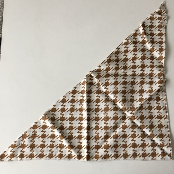 Brown and white houndstooth bandana necktie - Picture 5 of 7